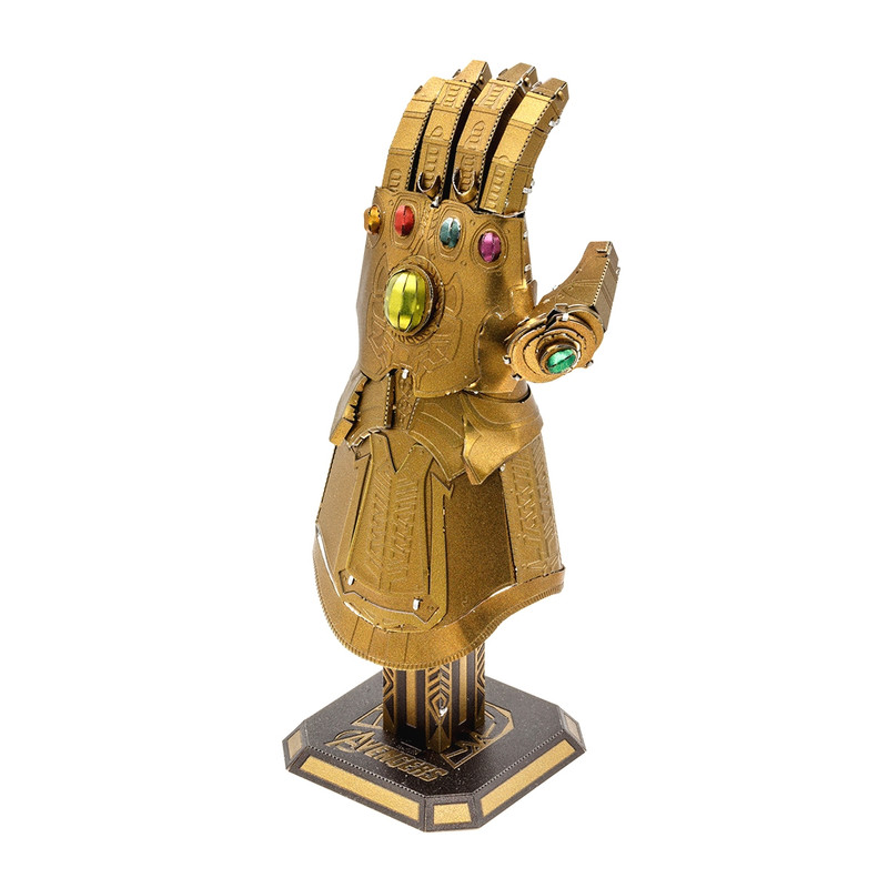 ساختنی مدل Infinity Gauntlet