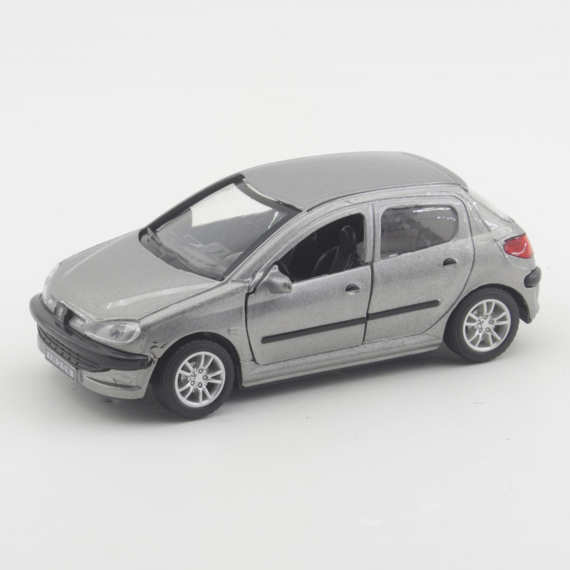 ماشین بازی فلزی مدل Peugeot 206 اسپرت عقبکش با درهای بازشو، نور و صدا
