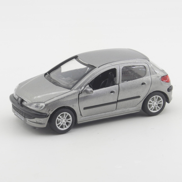 ماشین بازی فلزی مدل Peugeot 206 اسپرت عقبکش با درهای بازشو، نور و صدا