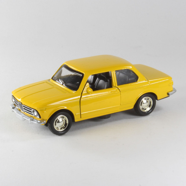 ماشین بازی طرح BMW 2002 کد 0039
