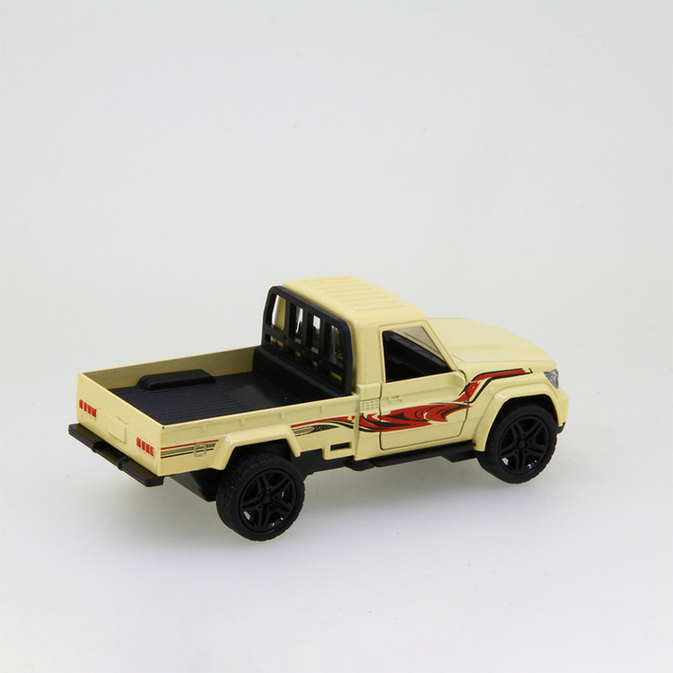 ماشین بازی مدل وانت تویوتا کد Toyota SY6068
