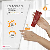 کرم ضدآفتاب و ضدلک رنگی لافارر مدل SPF40-Light، مناسب پوستهای خشک و معمولی، حجم 40 میلیلیتر