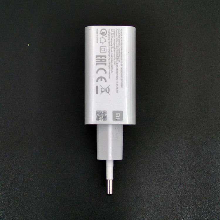 شارژر دیواری مدل MDY-10-EF/18W به همراه کابل تبدیل USB-C