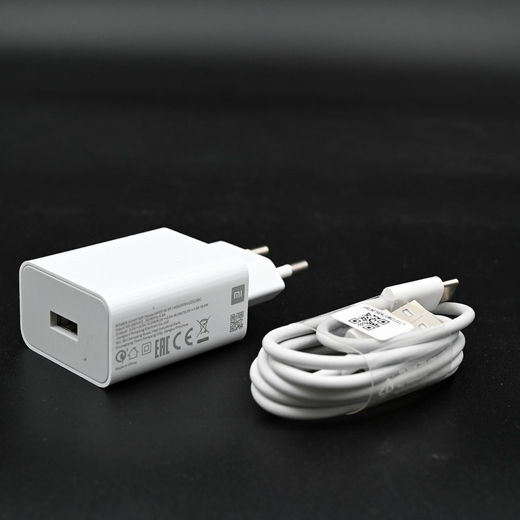 شارژر دیواری مدل MDY-10-EF/18W به همراه کابل تبدیل USB-C