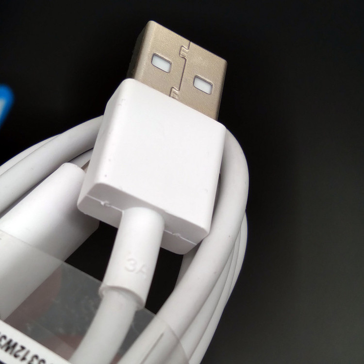 شارژر دیواری مدل MDY-10-EF/18W به همراه کابل تبدیل USB-C
