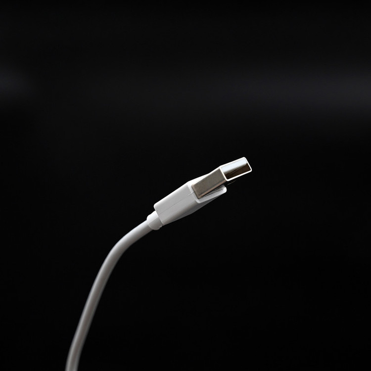شارژر دیواری مدل MDY-10-EF/18W به همراه کابل تبدیل USB-C