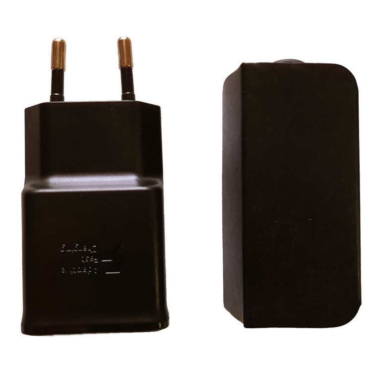 شارژر دیواری مدل EP-TA200 به همراه کابل تبدیل USB-C