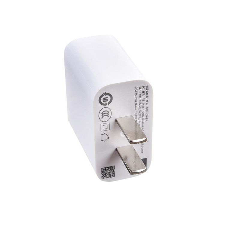 شارژر دیواری مدل MDY-09-EK به همراه کابل تبدیل USB-C