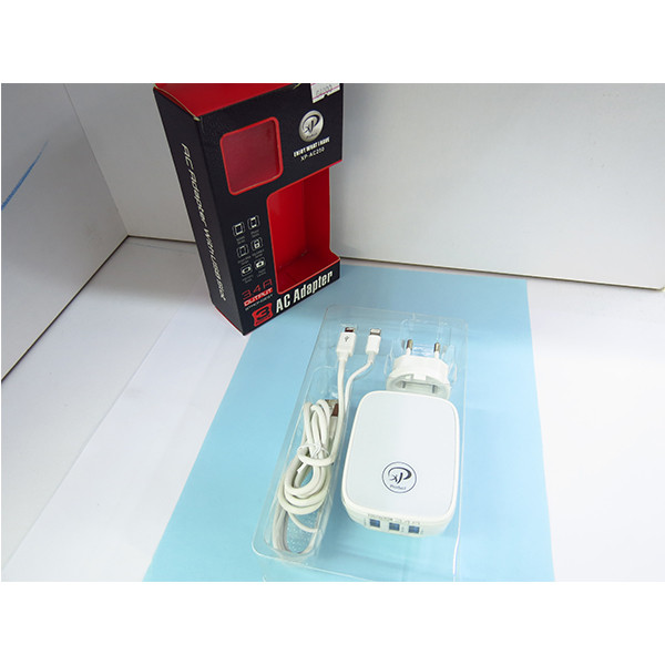 شارژر دیواری ایکس پی-پروداکت مدل XP-AC250 به همراه کابل تبدیل لایتنینگ