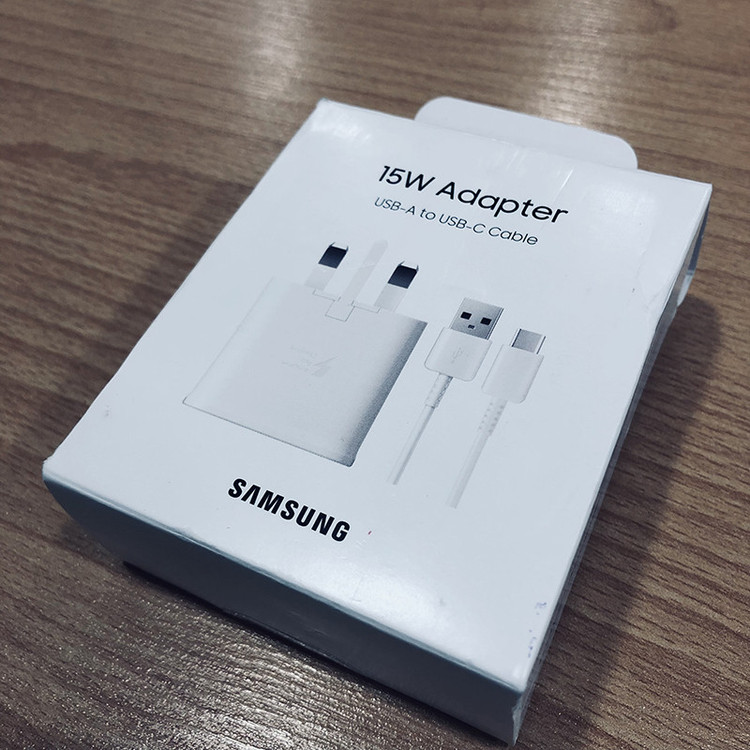 شارژر دیواری مدل EP-TA200 به همراه کابل تبدیل USB-C