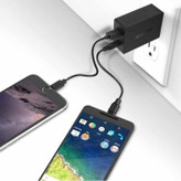 شارژر دیواری آکی مدل PA-Y2 به همراه کابل USB-C