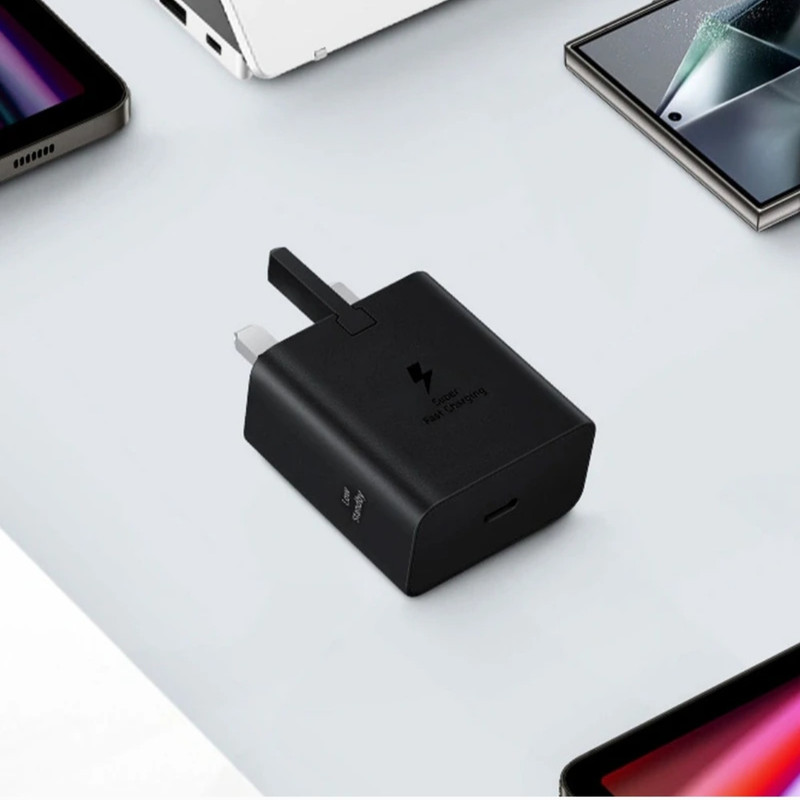 شارژر دیواری 45 وات مدل EP-T4511 به همراه کابل USB-C