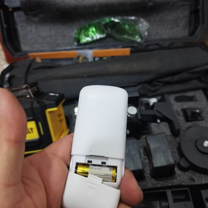 تراز لیزری مدل 4 بعدی نور سبز کد DW360-4D-1.20